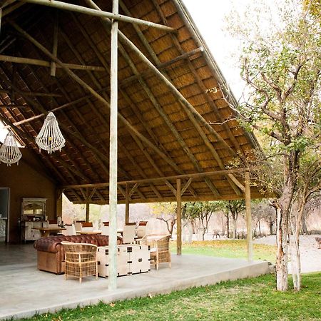 אוקאוקוג'ו Toshari Lodge מראה חיצוני תמונה