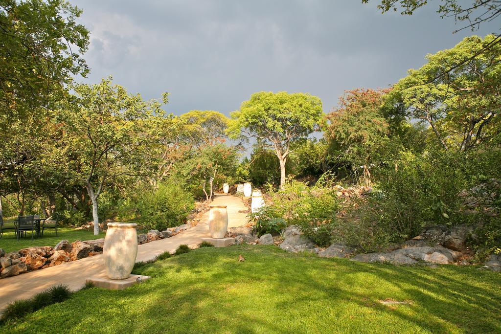 אוקאוקוג'ו Toshari Lodge מראה חיצוני תמונה